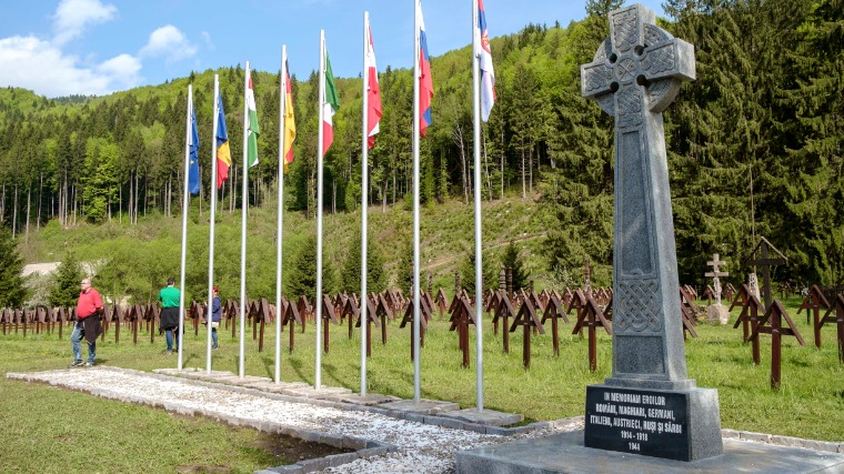 Elie Wiesel Intézet: Nem legionárius szimbólum az úzvölgyi temető kelta keresztje