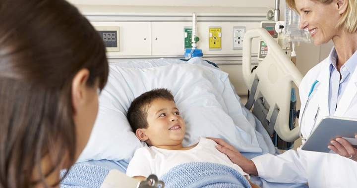 Szülői ágyakat kap harminckét kórház