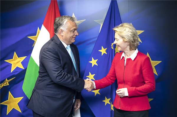 Orbán Viktor szerint helyesen tették, hogy támogatták az elnököt 