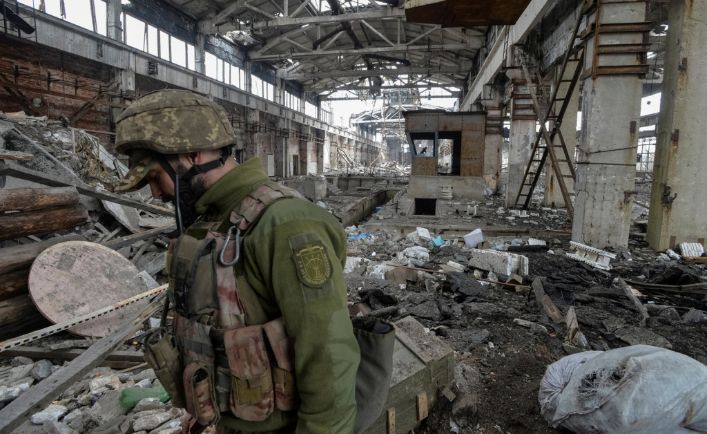  Újabb ukrán katona vesztette életét a Donyec-medencei harcokban