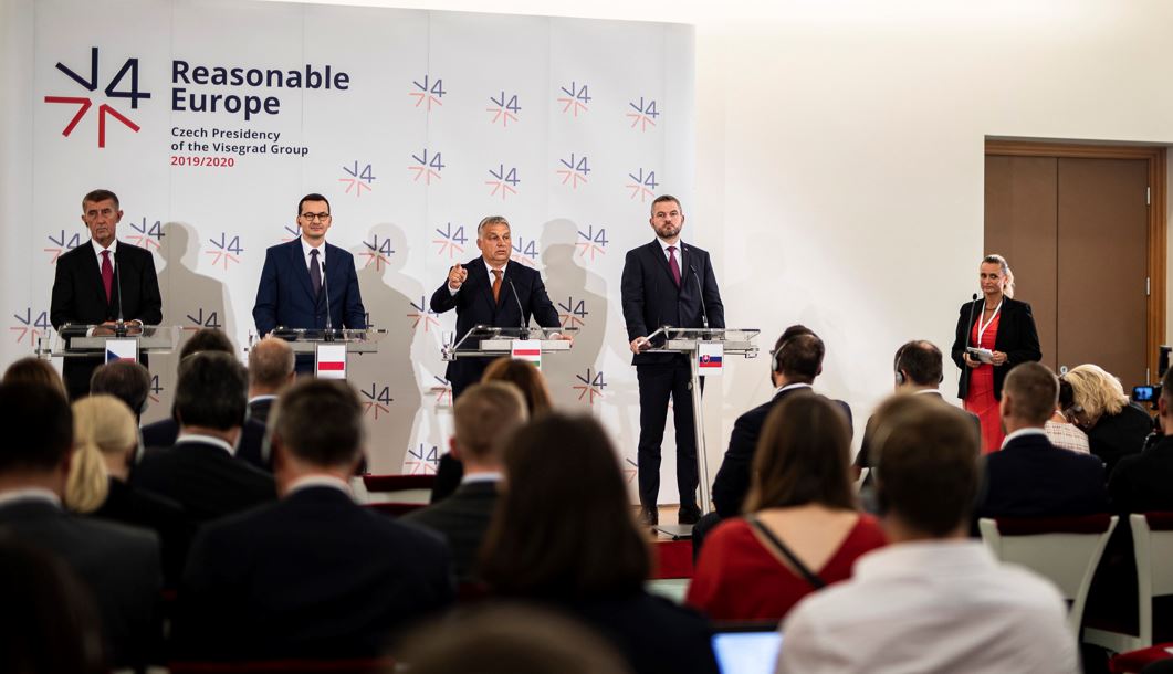 V4-csúcs: A Nyugat-Balkán európai integrációja mellett foglalt állást a lengyel, a cseh és a szlovák államfő is