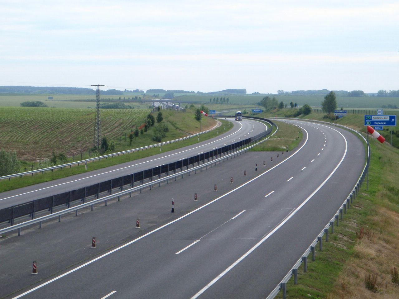 Mától folytatódik az M7-es autópálya felújítása