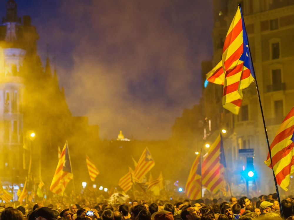 A katalán elnök elítélte az erőszakot