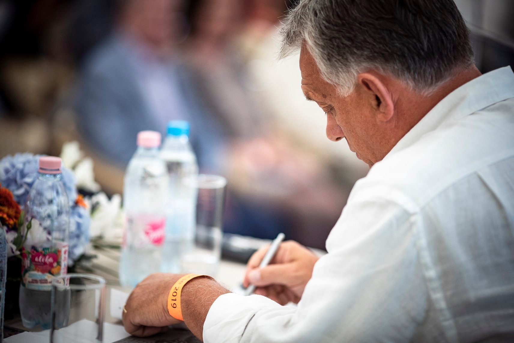 Orbán Viktor levelet írt a fideszes önkormányzati képviselőknek és polgármestereknek
