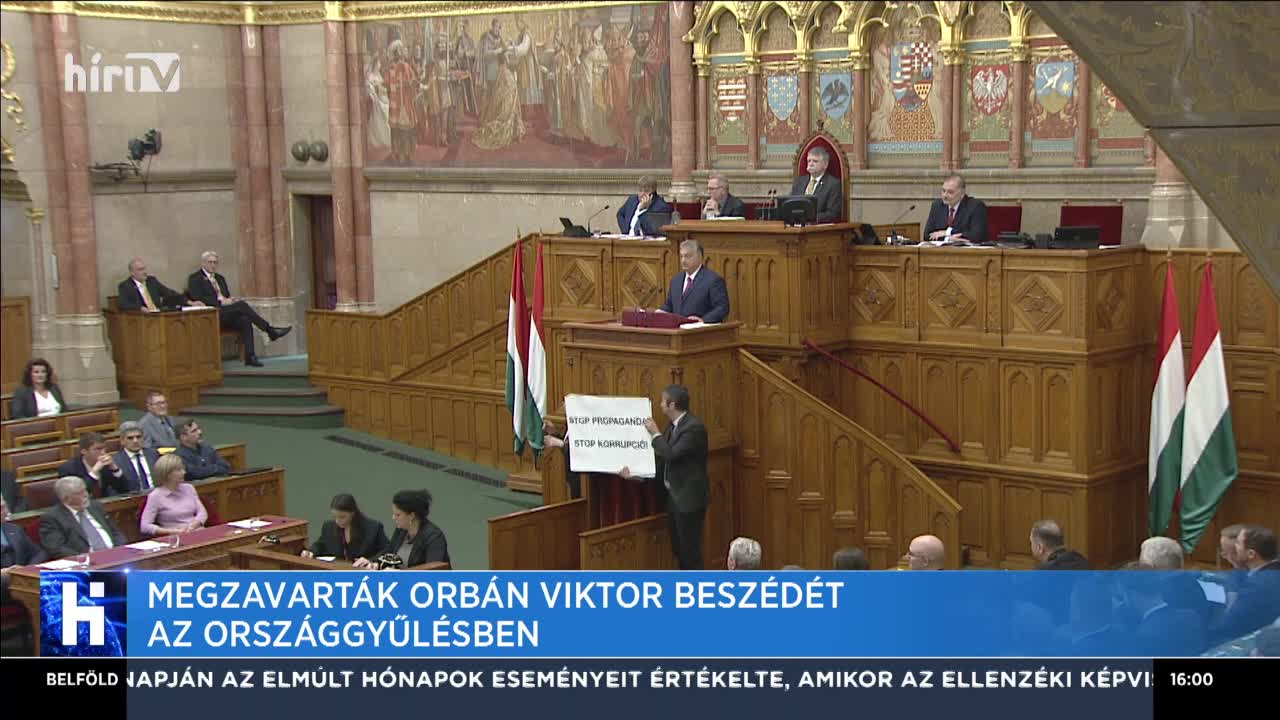 Megzavarták Orbán Viktor beszédét az Országgyűlésben