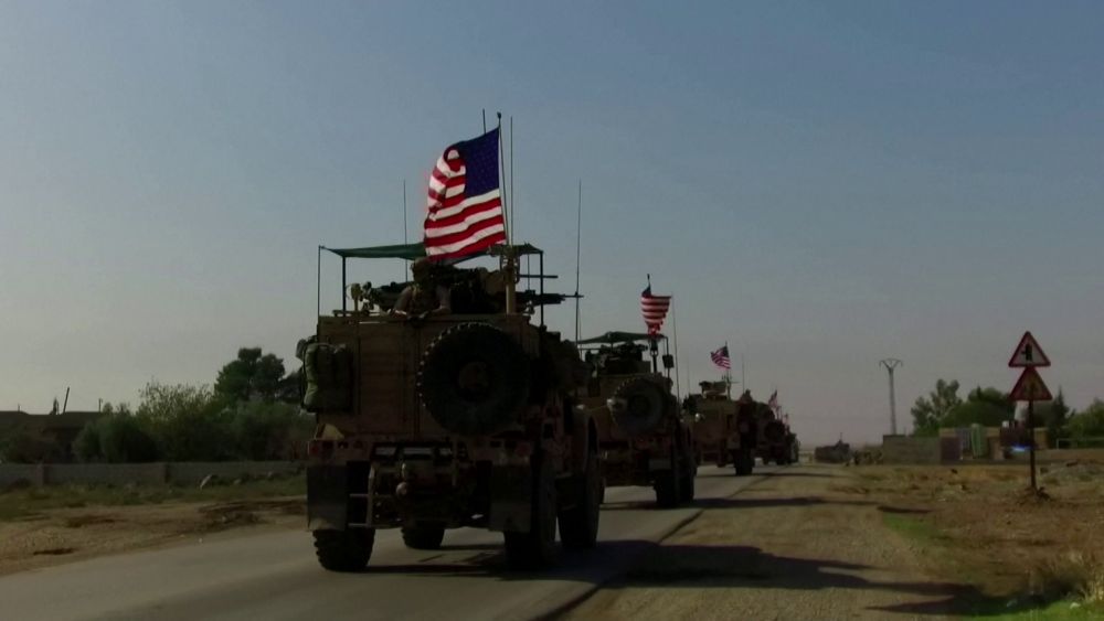 Bevonultak a szíriai olajmezőkre az amerikai katonák