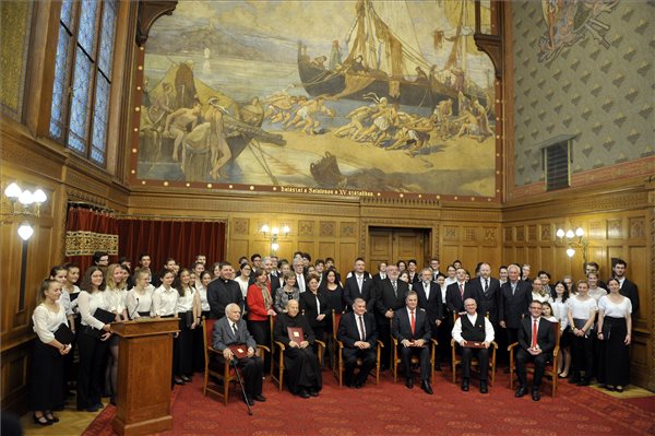 Átadták a Mindszenty-emlékérmeket a Parlamentben