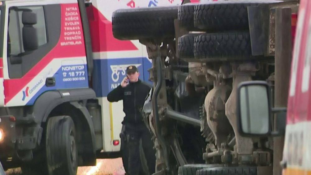 Sok halottat követelő buszbaleset történt Szlovákiában