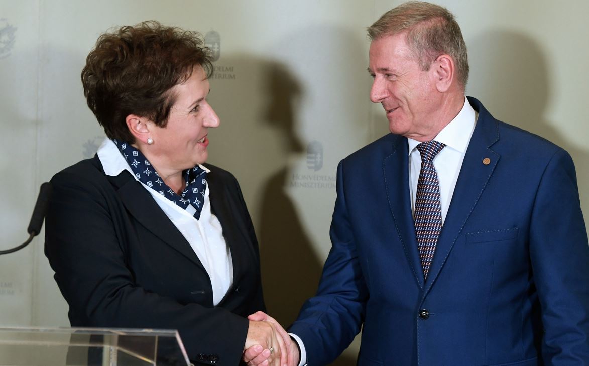 Bővítik Magyarország és Bosznia-Hercegovina védelmi együttműködését