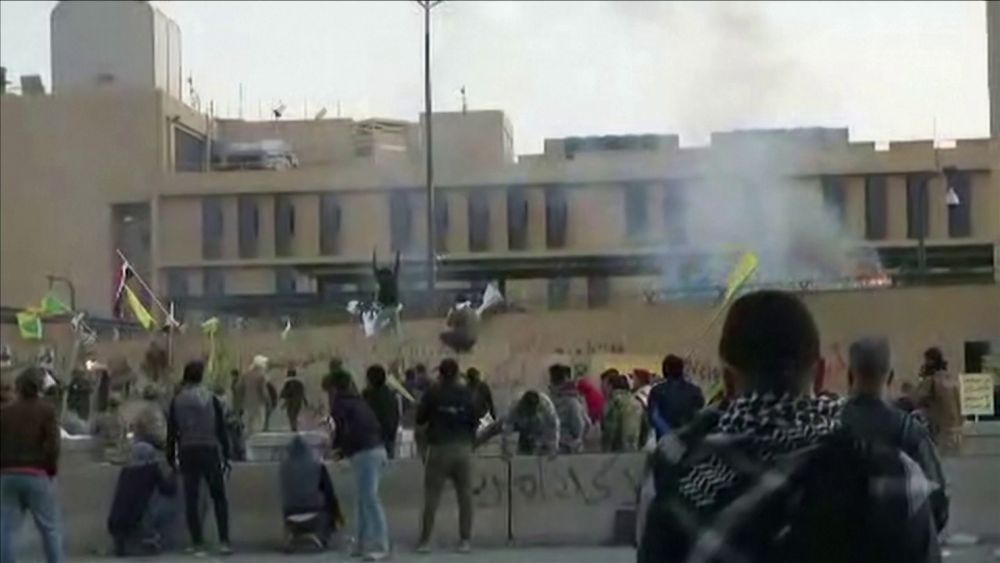 Elvonultak a tüntető milicisták a bagdadi amerikai nagykövetségtől
