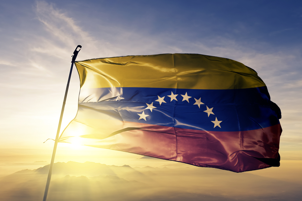 Moszkva: Helyreállítja az alkotmányosságot a venezuelai parlamentben bekövetkezett vezetőváltás