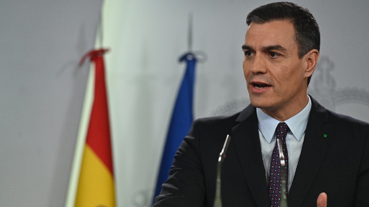 Pedro Sánchezt miniszterelnökké választotta a spanyol parlament