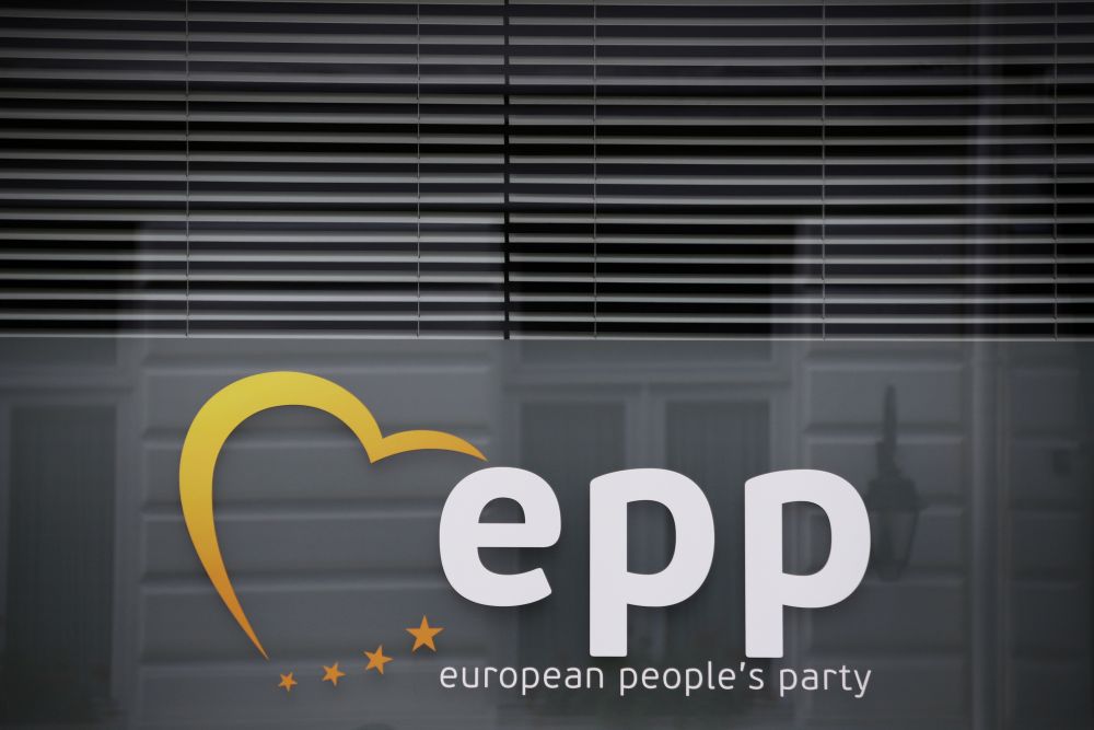 Spiegel: Nem zárják ki a Fideszt az Európai Néppártból