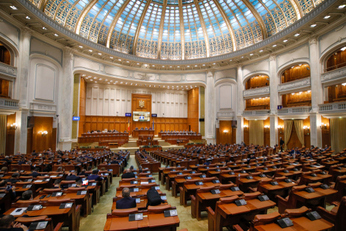 Bizalmatlansági indítványt terjesztettek be a bukaresti kormány ellen