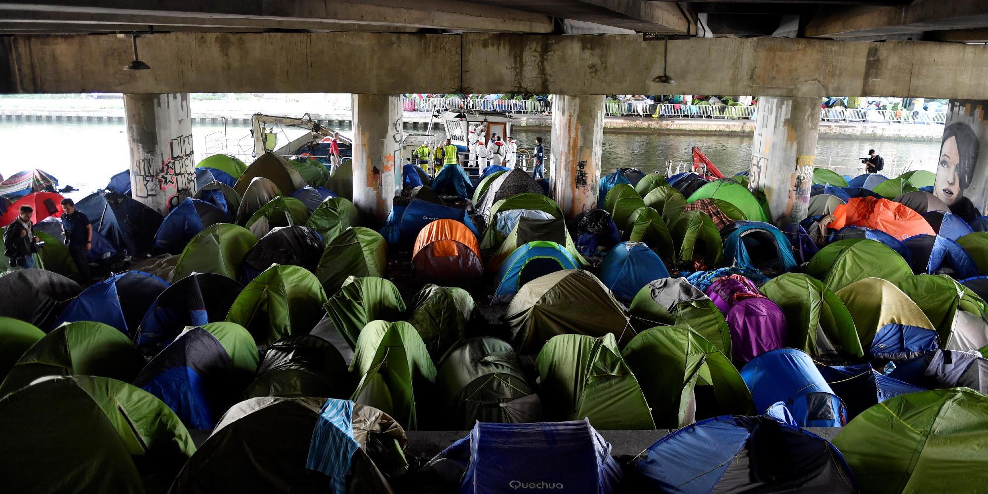 Felszámolták az utolsó sátortábort Párizsban