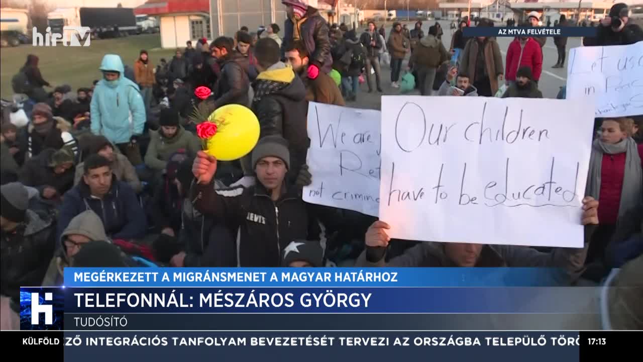 Migránsok százai a magyar-szerb határon