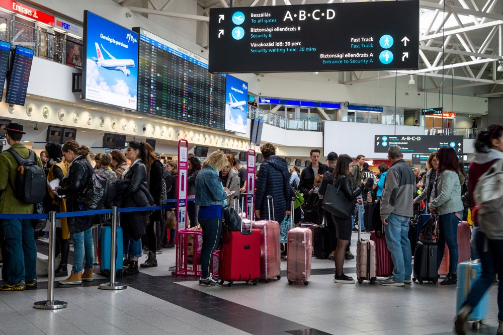 A Budapest Airport felkészült az észak-olaszországi járatok szűrésére is