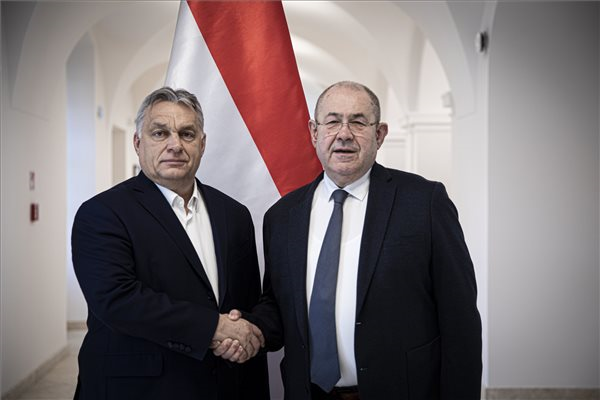 Orbán Viktor Pásztor Istvánnal, a VMSZ elnökével tárgyalt