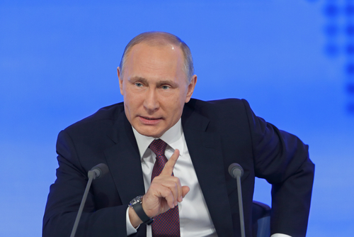 Putyin: Oroszország senkivel sem készül háborúzni