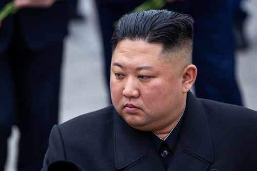 Kim Dzsong Un személyesen kísérte figyelemmel a tüzérségi hadgyakorlatot