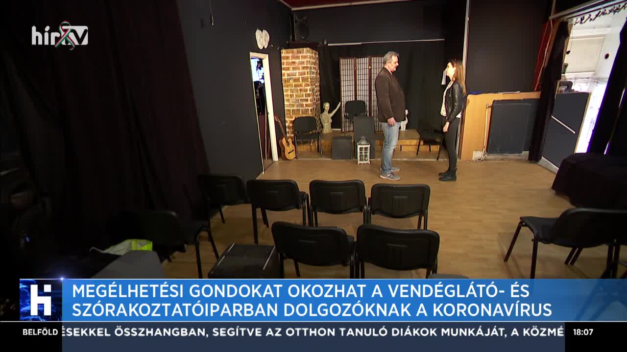 Sokak megélhetése kerül veszélybe a színházak és szórakozóhelyek bezárása miatt. 