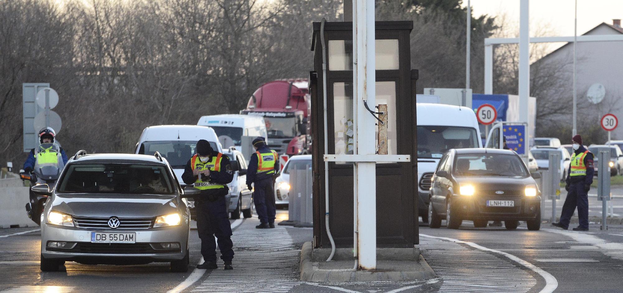 Osztrák belügyminiszter: Helyreállt a rend az osztrák-magyar határon