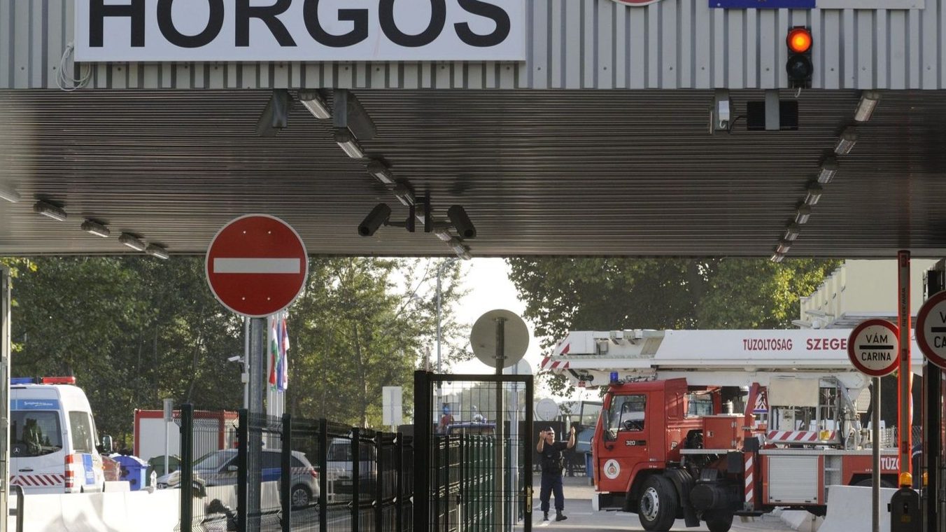 ORFK: Szerbia lezárta határátkelőhelyeit a személyforgalom előtt