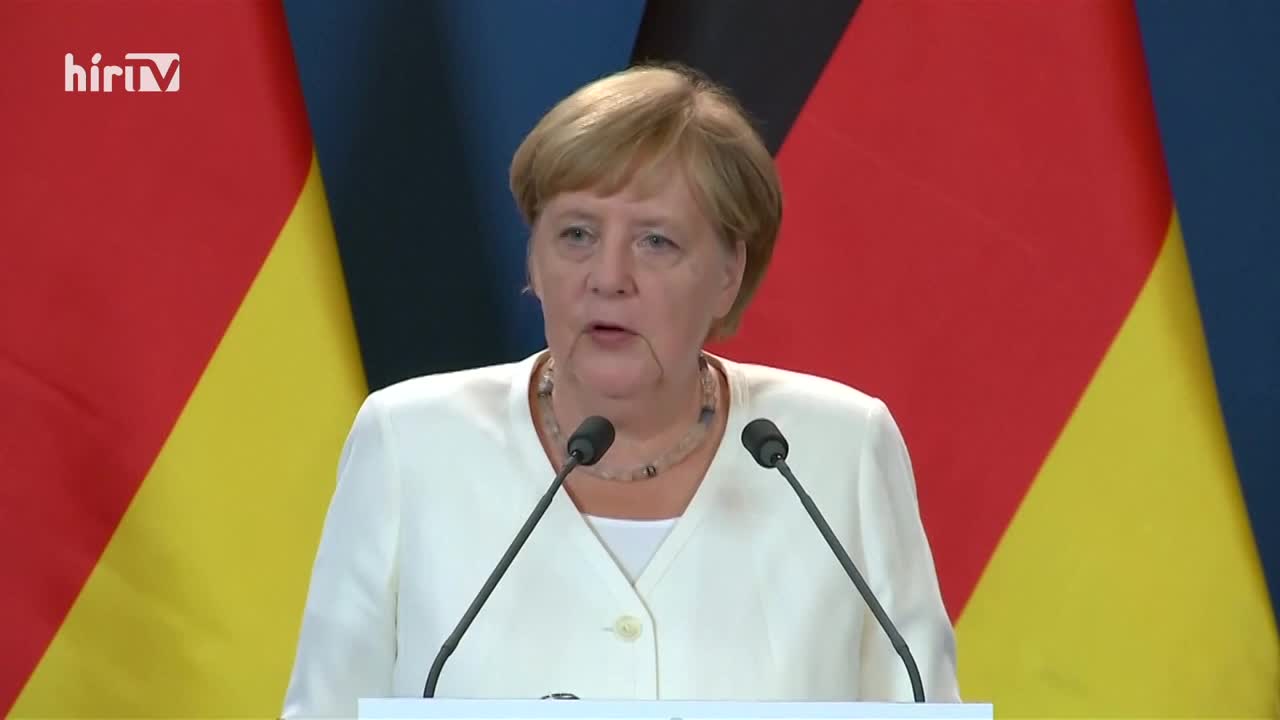 Főhős International: Merkel meghívót küldött a migránsoknak, majd letagadta