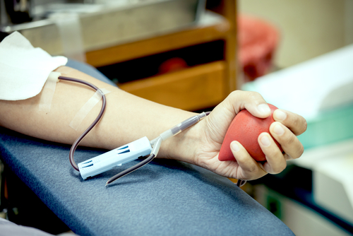 Vérellátó szolgálat: a kijárási korlátozás alatt is lehet vért adni