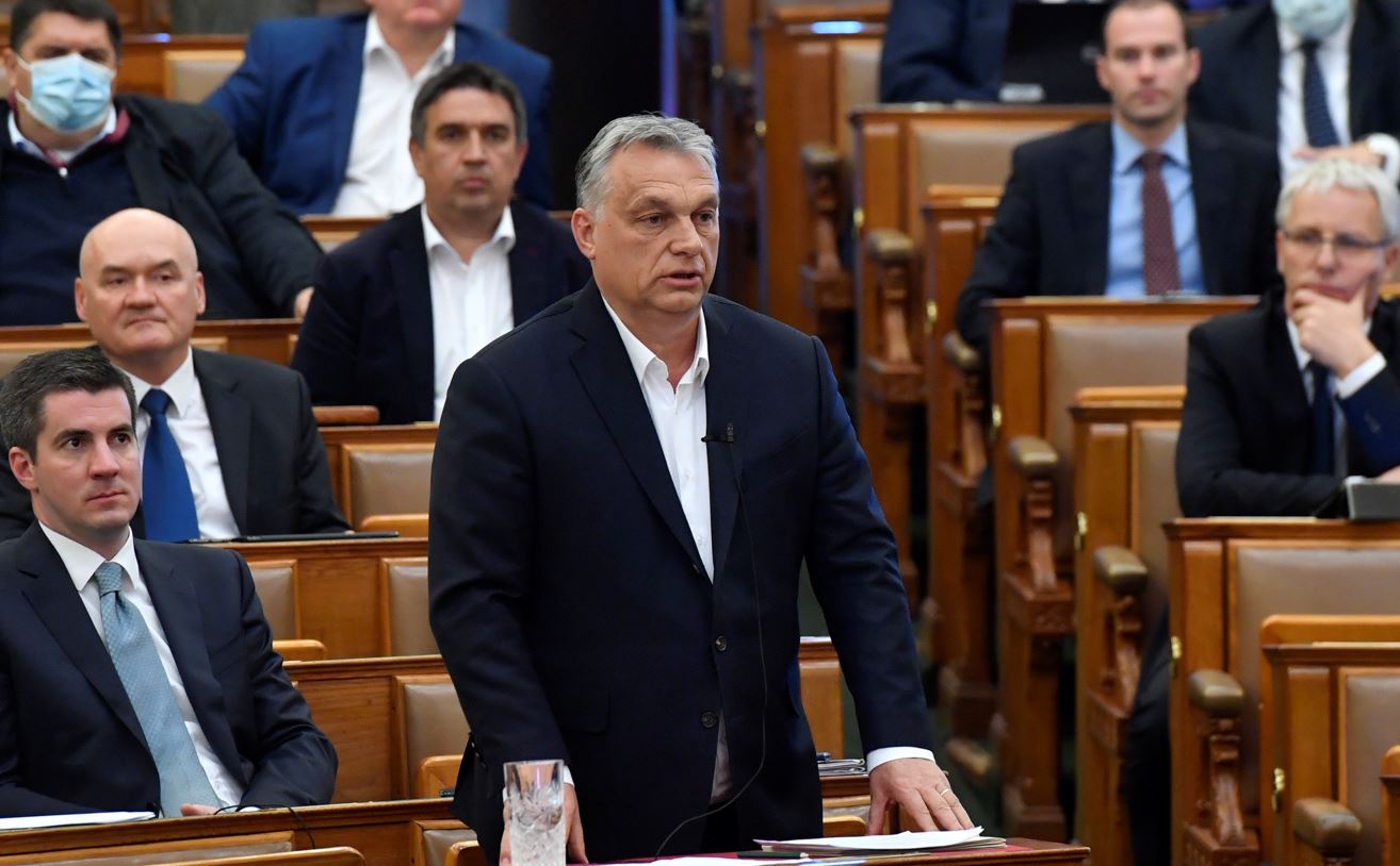 Orbán Viktor: „Magyarország legnagyobb gazdaságvédelmi akciótervét fogjuk bemutatni”
