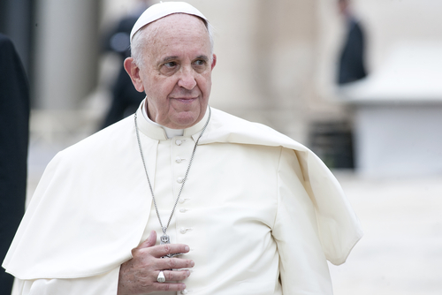 A pápa szerint a halál sötétségében a keresztények feladata hirdetni a reményt