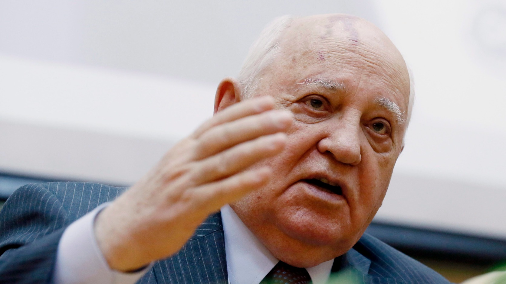 Gorbacsov: Újra kell értelmezni a globális biztonság fogalmát