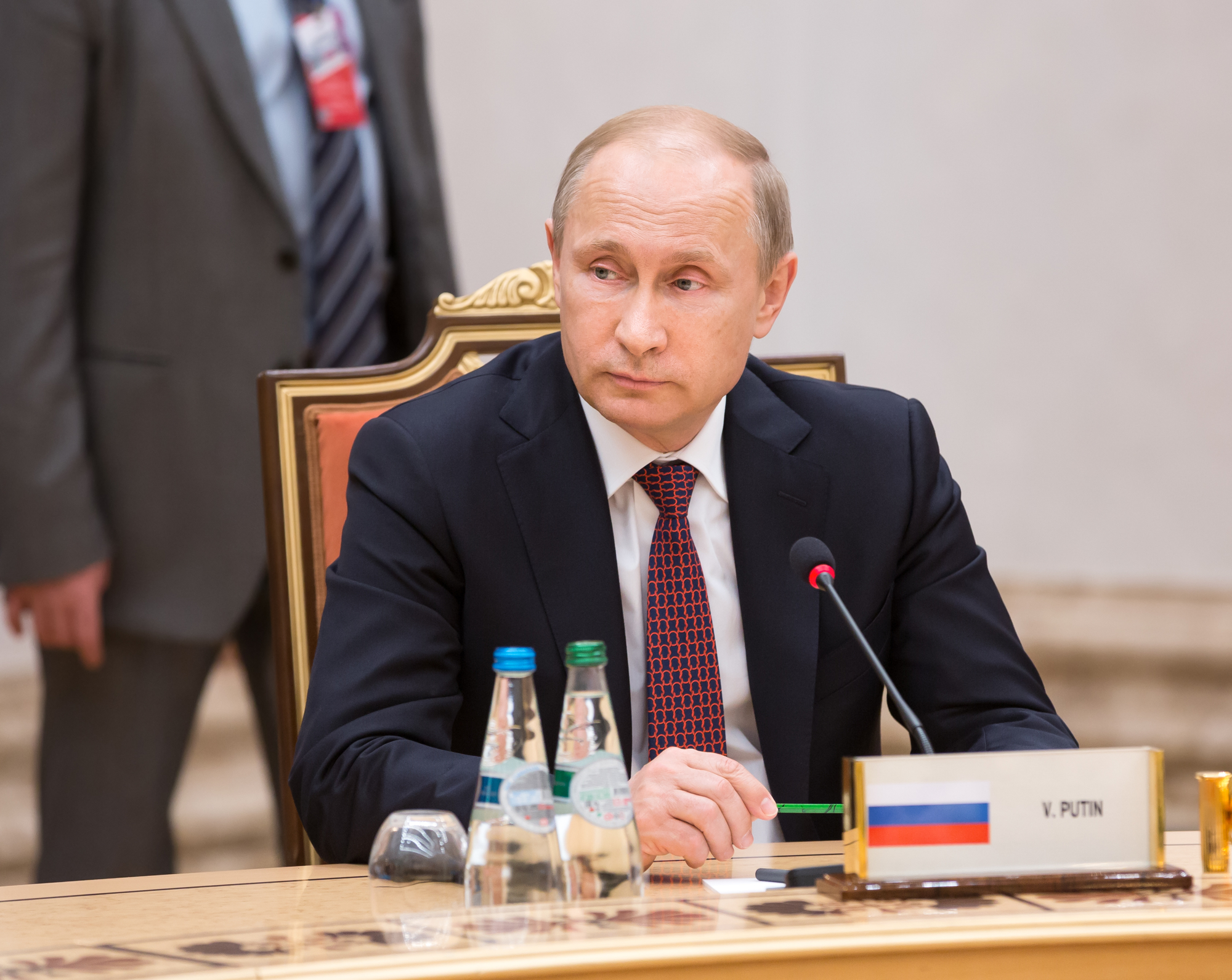 Járványellenes együttműködésről állapodott meg Putyin és Róháni