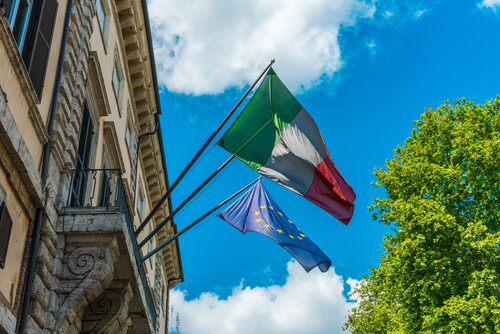 Kormányváltást sürgetett Renzi és Salvini a járvány után