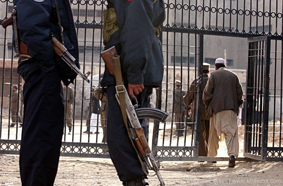 Az afgán kormány további mintegy 300 tálib foglyot engedett szabadon