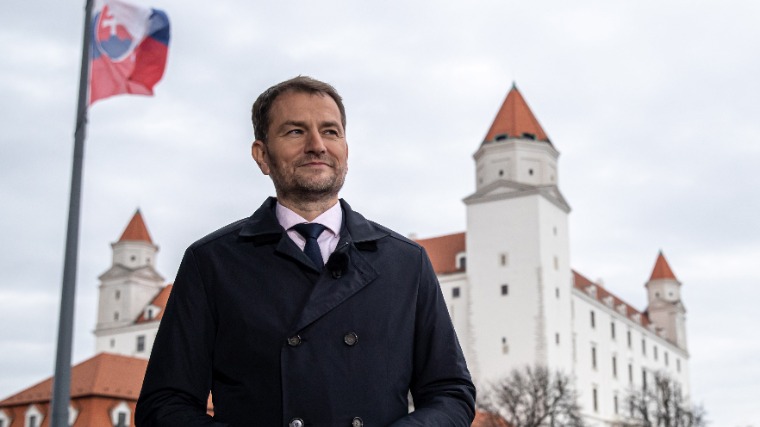 Szlovákiában május 20-ra ígéri a korlátozások feloldásának új szakaszát a kormányfő