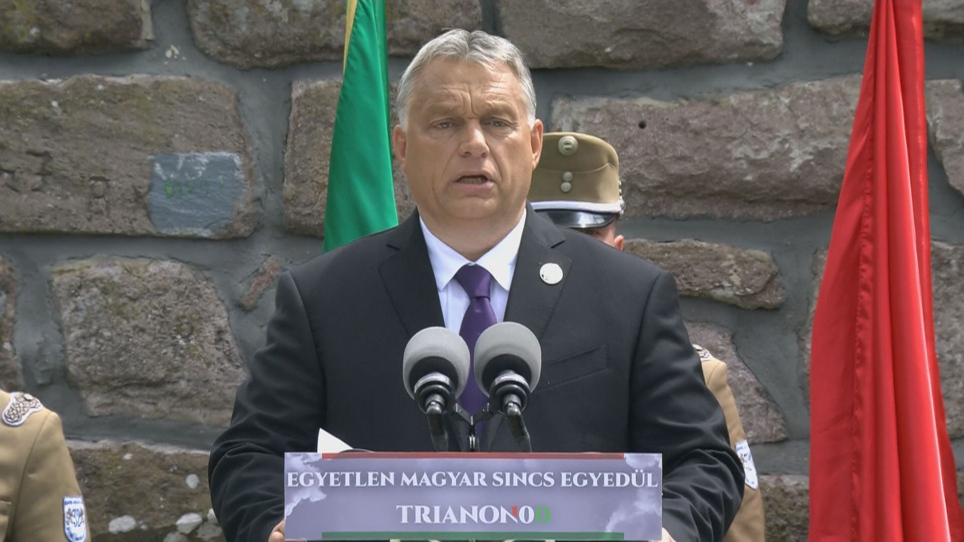 Orbán Viktor: Csak az államnak van határa, a nemzetnek nincs