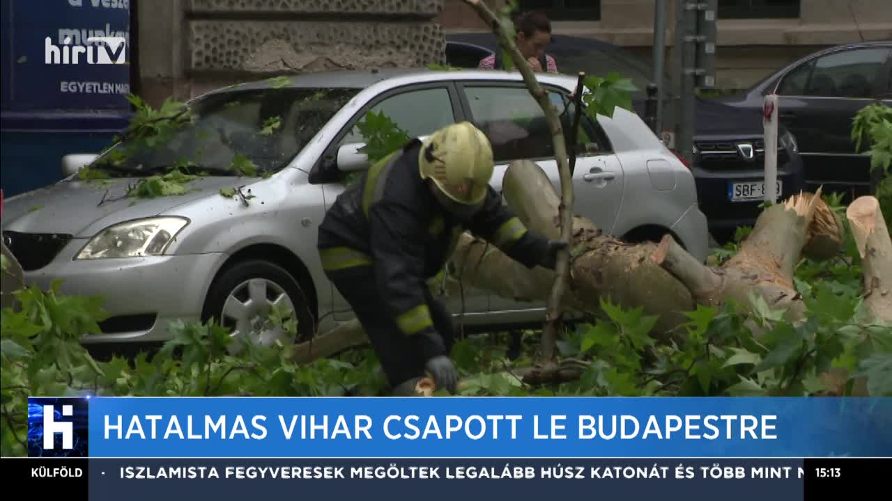 Leszakadt az ég Budapesten, sok helyre riasztották a katasztrófavédelmet