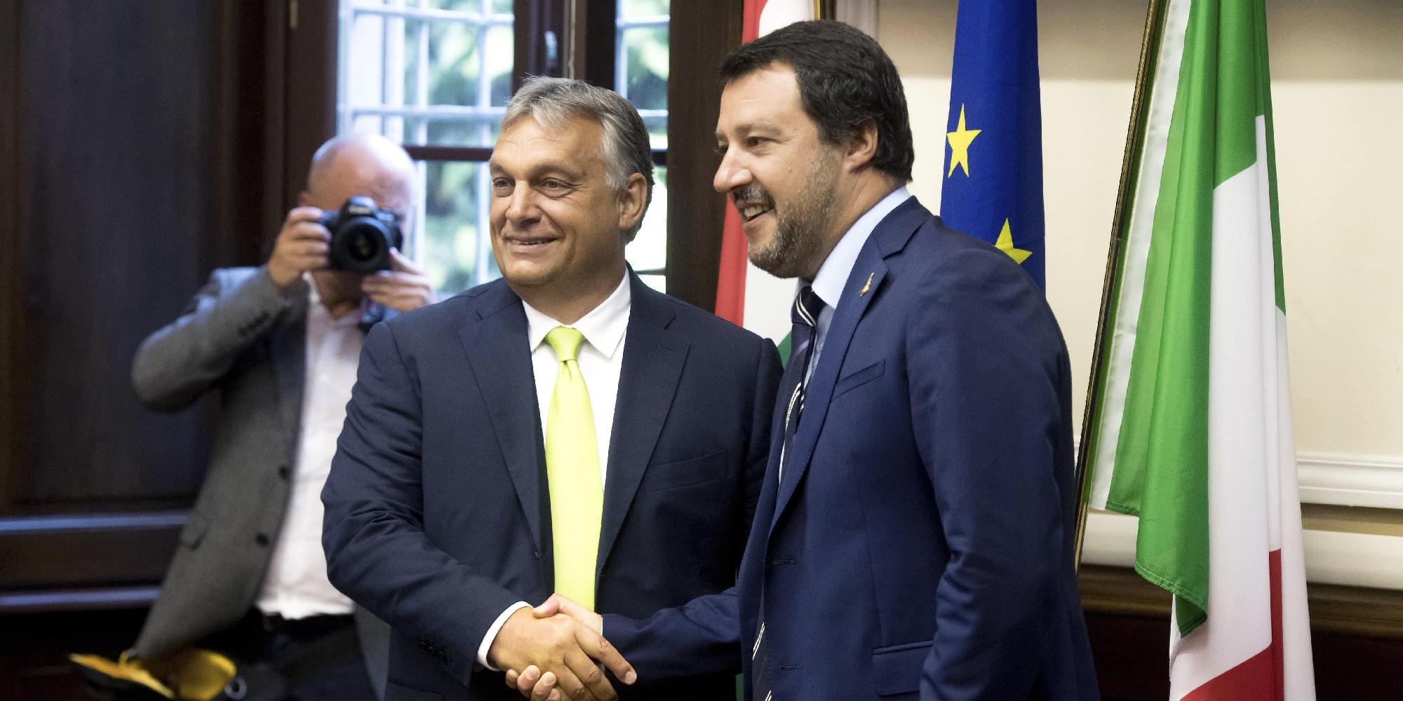 Orbán Salvininek: A V4 támogatja Olaszország európai megsegítését