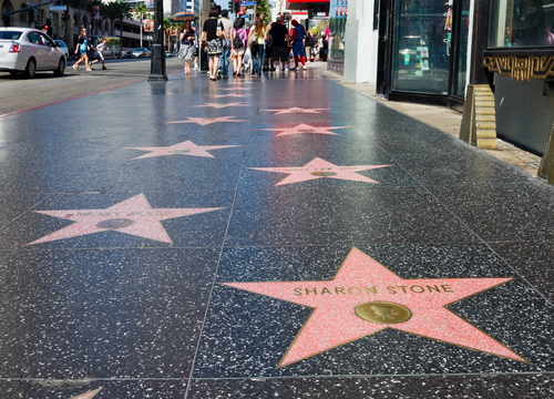 Harmincöten kapnak csillagot a hollywoodi Hírességek sétányán 2021-ben