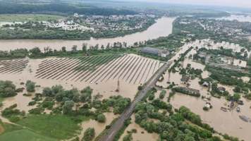 Hazánk kész segíteni Ukrajnának az árvíz elleni védekezésben