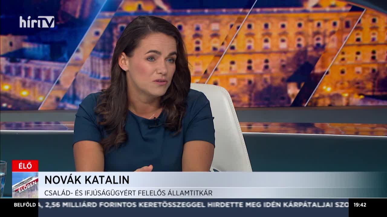 Novák Katalin: Egyre bizakodóbbak a fiatalok a családalapítás terén