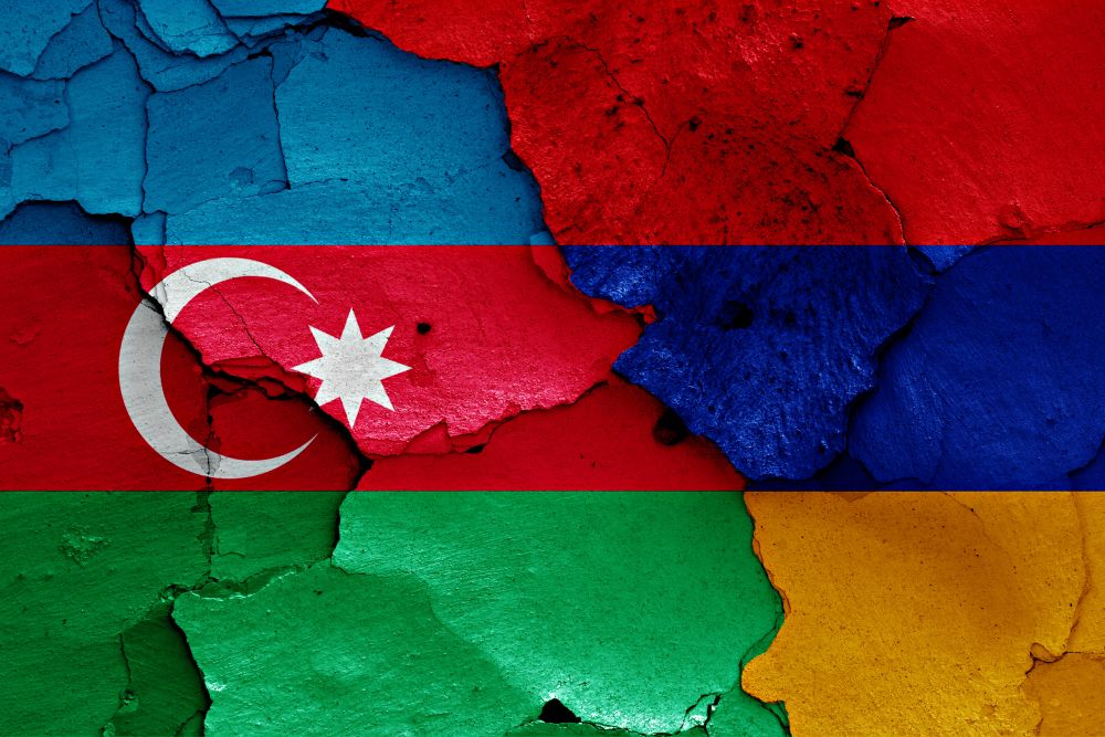 Baku örmény stratégiai célpontok ellen kilátásba helyezett csapásokkal fenyegetett