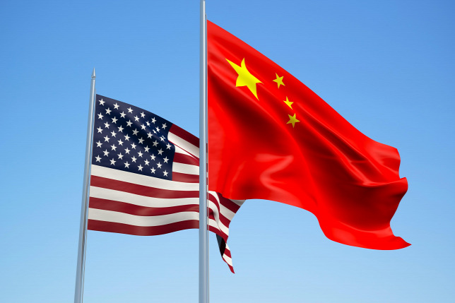 Kínai-amerikai viszály: Bezárták konzulátusaikat a nagyhatalmak