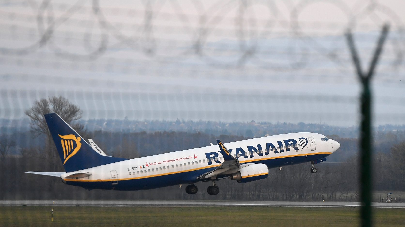 95 százalékkal csökkent a Ryanair bevétele az első negyedévben