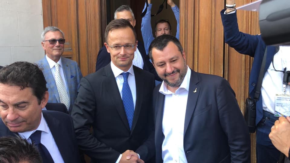 Szijjártó: Matteo Salvini köszönetet, nagyrabecsülést és kitüntetést érdemel