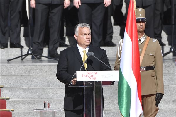 Orbán Viktor: Egy népnek a szabadságáért minden percben meg kell küzdeni