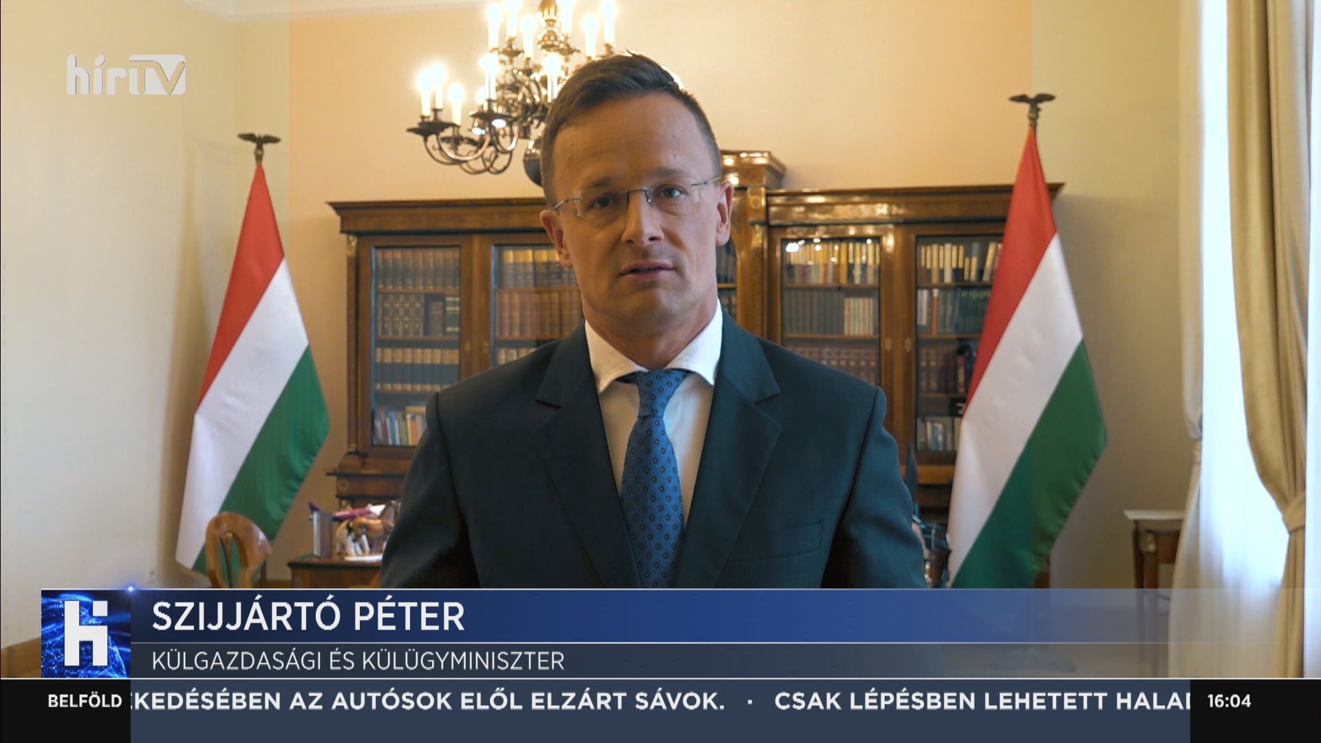 Szijjártó: A konzuli szolgálat segít a magyarokon