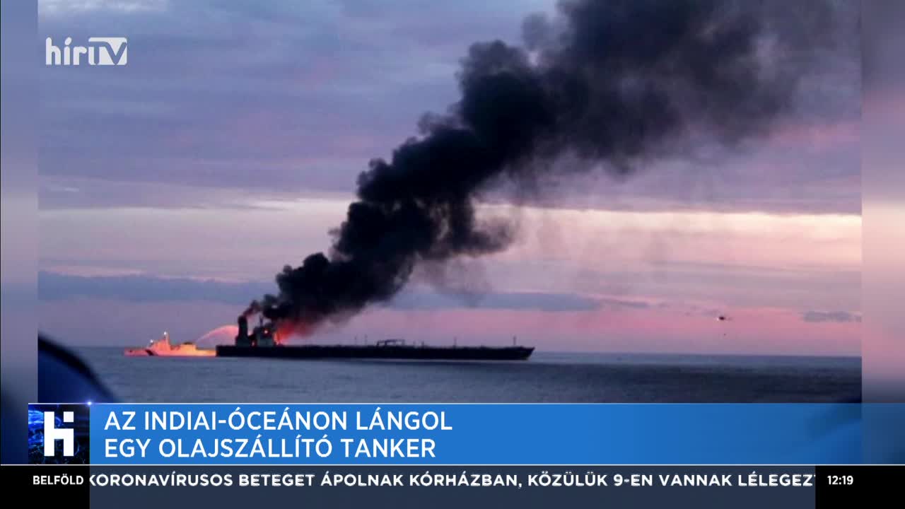 Az Indiai-óceánon lángol egy olajszállító tanker
