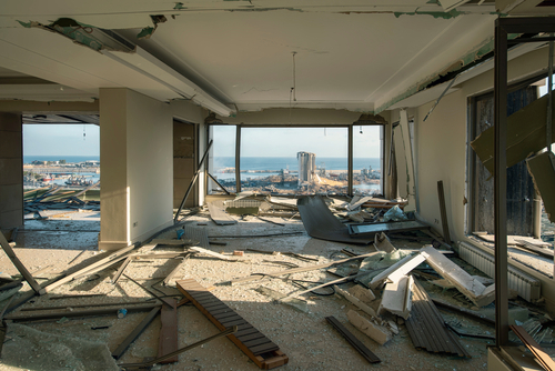 Már nem érkeznek életjelek a bejrúti romok alól